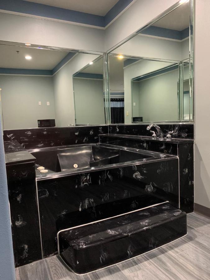 Crystal Suites Хьюстон Экстерьер фото